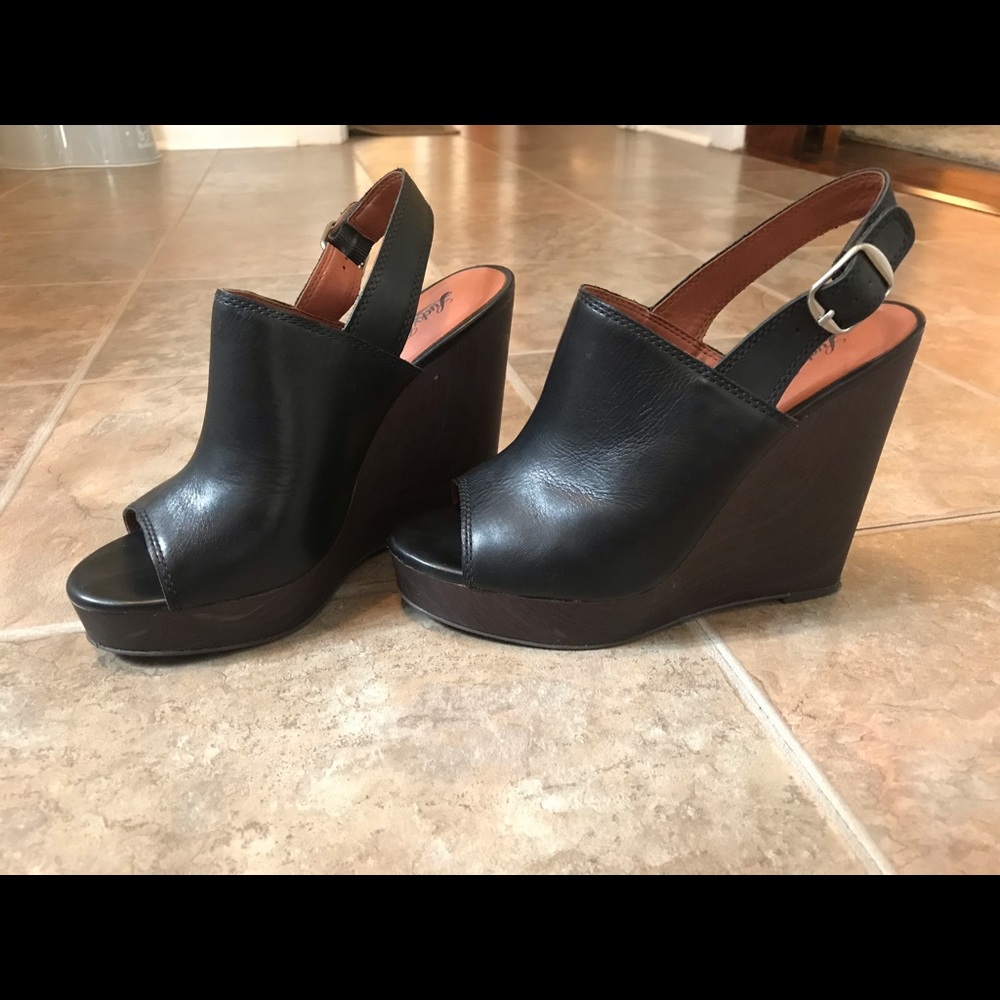 Lucky Brand platform wedge sandal